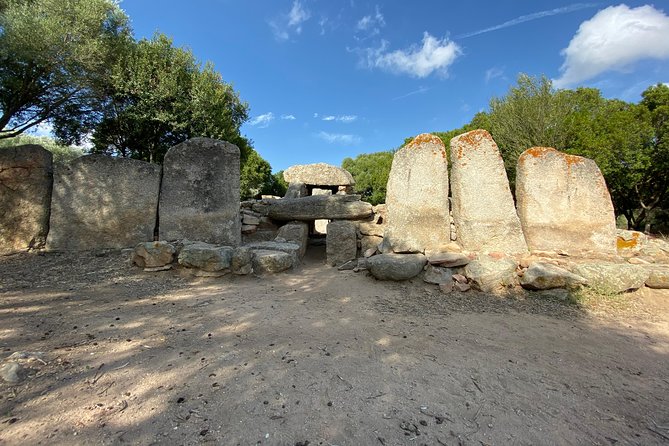 Olbia : Tuk-Tuk Tour – Ancient Treasures of Sardinia + pickup - Stop 1: Basilica of San Simplicio and the Necropolis Connection