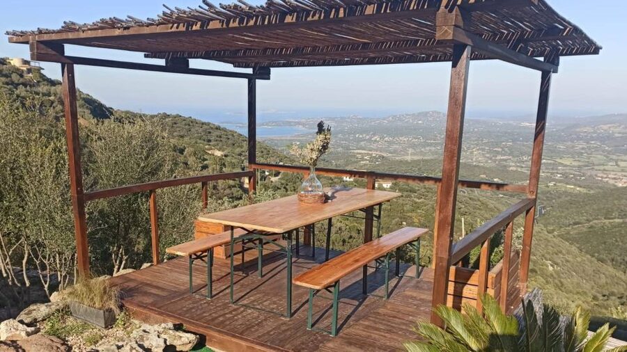 Olbia: visit a myrtle-making factory with tasting - Myrtle on the Hill: What You See Before You Taste