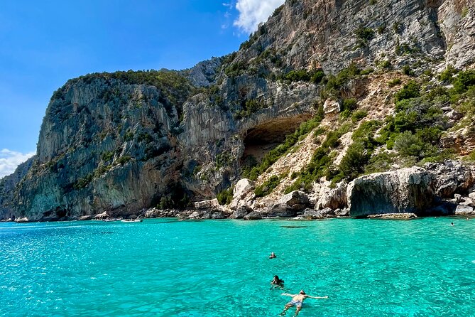 One day tour on the coast of Baunei - Cala Mariolu: your first big beach stop (75 minutes)