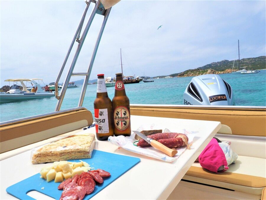 Palau: Dinghy tour in La Maddalena Archipelago - Palau dinghy vs. big-boat cruises: how this day actually feels