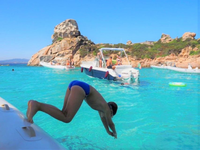 Palau: Dinghy tour in La Maddalena Archipelago - Porto Madonna and Piscine Naturali: sailing over natural pool spots