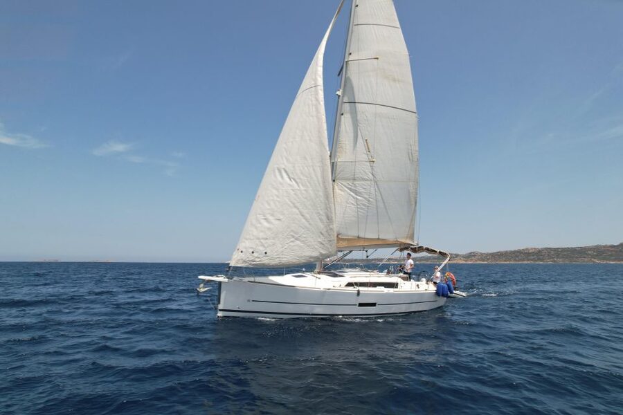 Poltu Quatu: La Maddalena Archipelago Sailboat full-day trip - Stop-by-stop: what each swim moment tends to be like