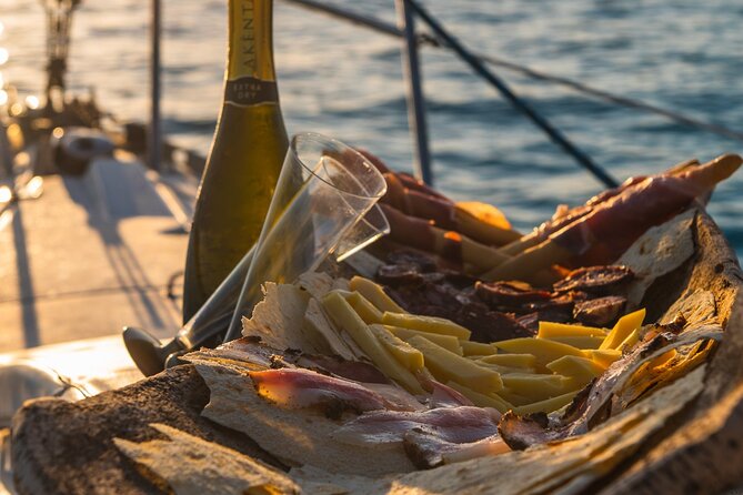 Private Asinara and La Pelosa Sunset Sailing Tour - Sunset Sailing From Stintino: A simple plan with big payoff