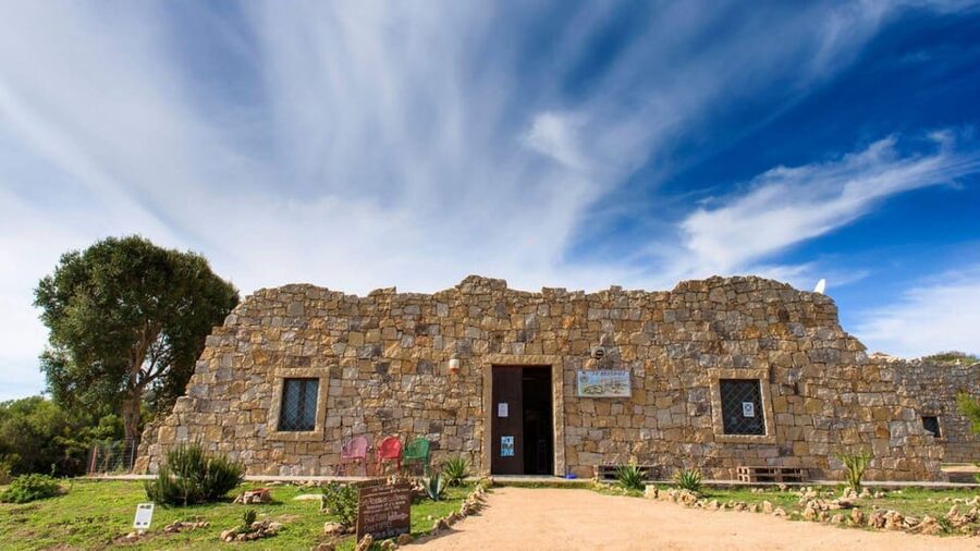 S. Teresa Gallura: Lu Brandali & Longosardo Tower ticket - Longosardo (Longonsardo) Tower: 16th-century Spanish-era structure with tight hours