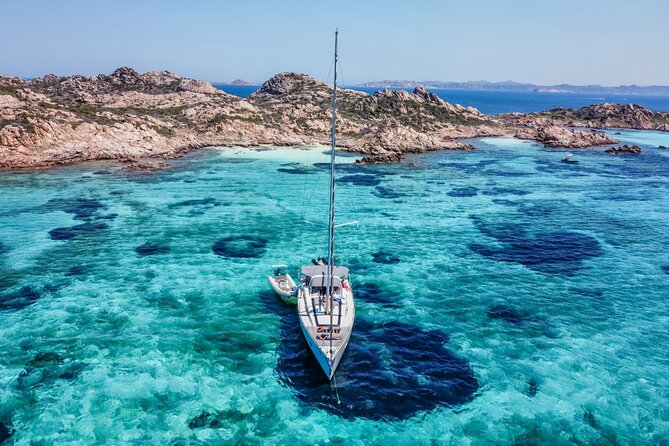 Sailing boat tour in the La Maddalena archipelago - Key highlights at a glance