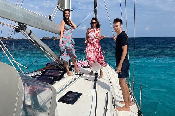 Sailing boat tour in the Maddalena Archipelago - Crew, food, and drinks: the part that makes the day feel worth it