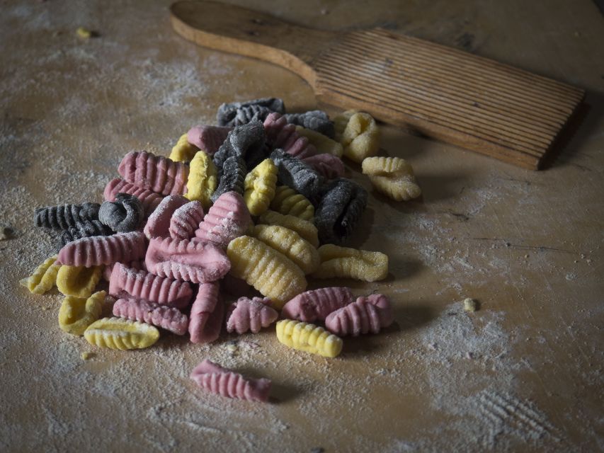 Sardinia Cooking Class: Fresh Handmade Pasta - How the Meal Works: Lunch, Local Wine, and Eating Together
