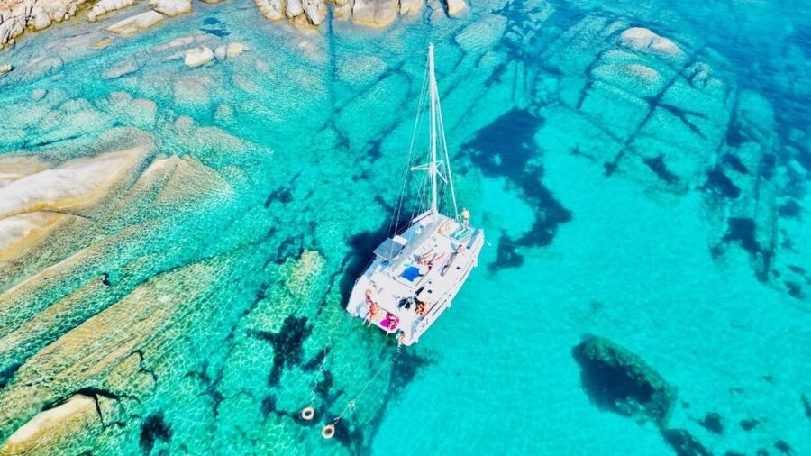 Stintino: Catamaran excursion in the Gulf of Asinara - Stintino to Asinara: why this catamaran format works