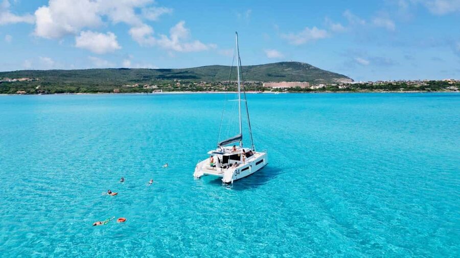Stintino: Half-day catamaran tour to La Pelosa with aperitif - Why this 3-hour catamaran is a smart Stintino plan
