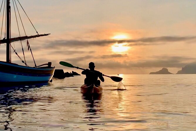 Sunrise Kayak Tour with Snorkeling and Coffee Experience - Kayaks and Snorkel Setup: How This Tour Fits Beginners and Stronger Paddlers