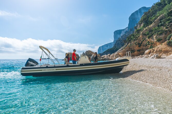 Tour along the coast of Baunei: a unique experience - Stop 4: Piscine di Venere for a Skipper-Called Bath