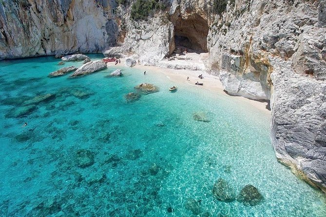 Tour along the coast of Baunei: a unique experience - Snorkeling on This Route: How the Under-Water Time Fits In