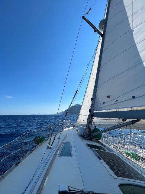 Tour in barca a vela in partenza da Arbatax - What to Bring for a 1-Day Sea Day (and What You Can Skip)