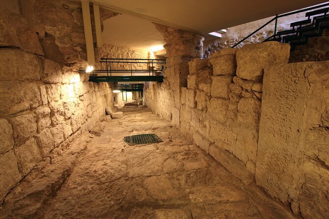 Underground Cagliari tour - Packing for Two Hours: Shoes, Water, and Heat Between Stops